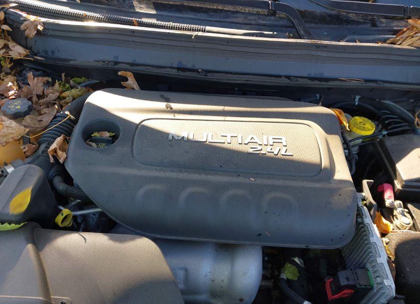 Photo 10 of 2015 Jeep Cherokee LATITUDE (VIN 1C4PJMCB6FW512805)