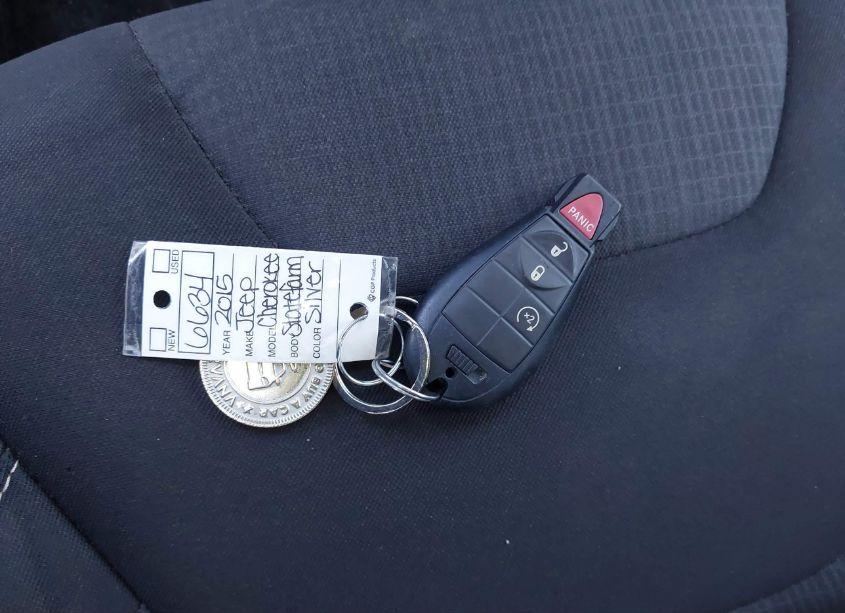 Photo 11 of 2015 Jeep Cherokee LATITUDE (VIN 1C4PJMCB6FW512805)