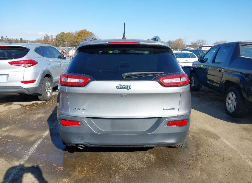 Photo 16 of 2015 Jeep Cherokee LATITUDE (VIN 1C4PJMCB6FW512805)