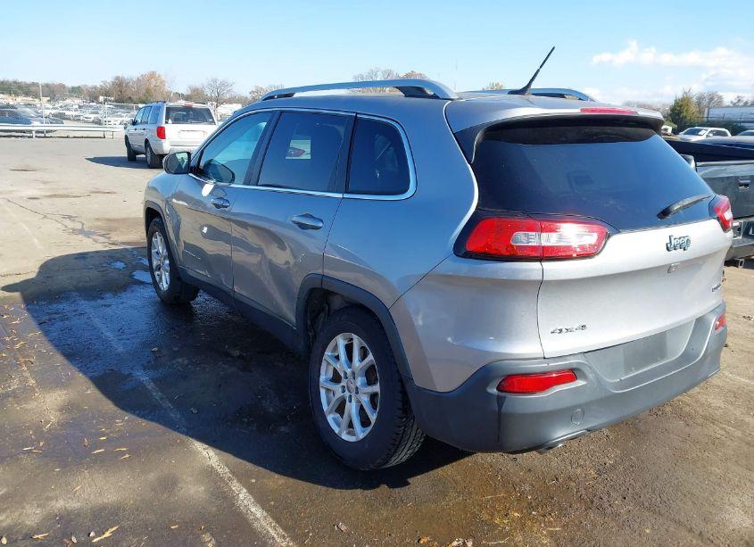 Photo 3 of 2015 Jeep Cherokee LATITUDE (VIN 1C4PJMCB6FW512805)