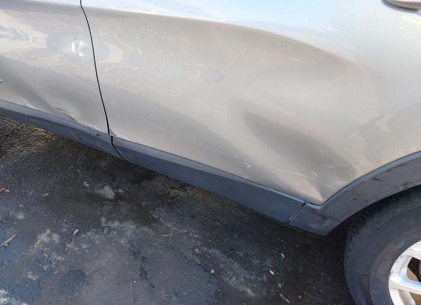 Photo 6 of 2015 Jeep Cherokee LATITUDE (VIN 1C4PJMCB6FW512805)