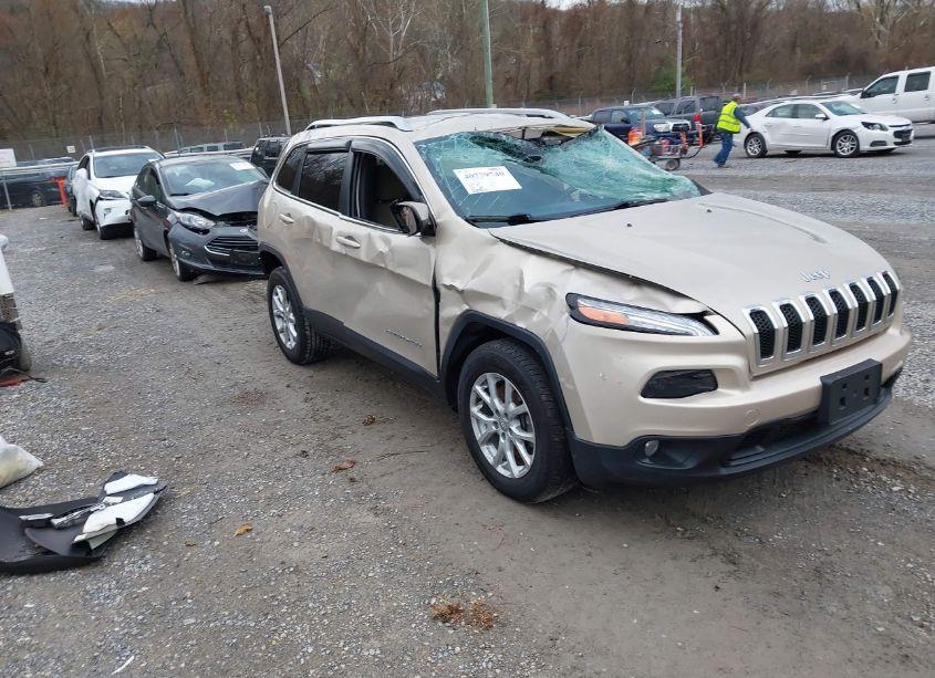 2015 Jeep Cherokee LATITUDE (VIN 1C4PJMCB6FW556691) main photo