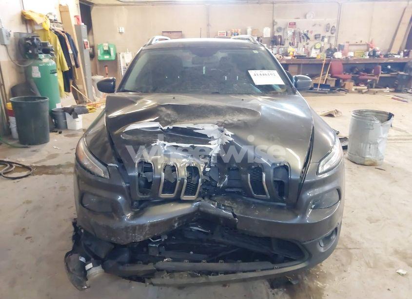 Photo 12 of 2015 Jeep Cherokee LATITUDE (VIN 1C4PJMCB6FW605226)