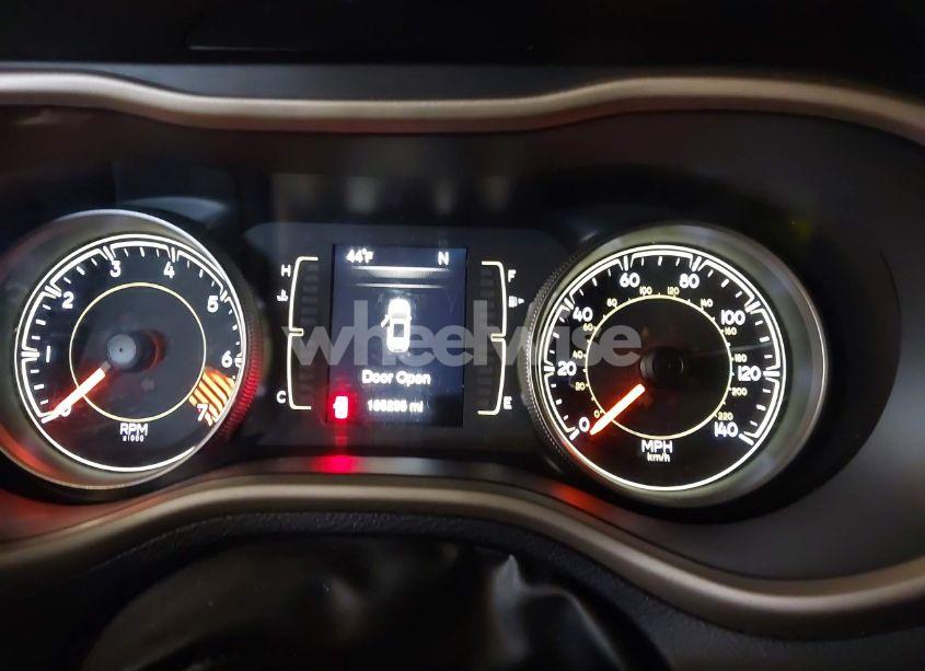 Photo 7 of 2015 Jeep Cherokee LATITUDE (VIN 1C4PJMCB6FW605226)