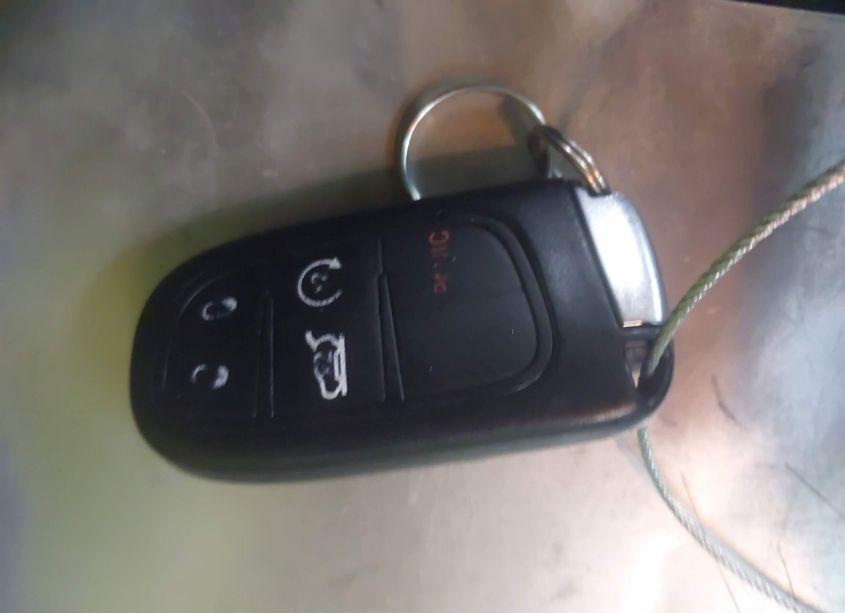 Photo 11 of 2015 Jeep Cherokee LATITUDE (VIN 1C4PJMCB6FW652577)
