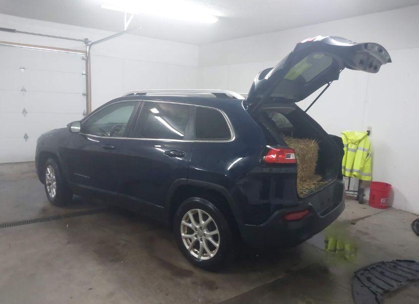 Photo 3 of 2015 Jeep Cherokee LATITUDE (VIN 1C4PJMCB6FW652577)