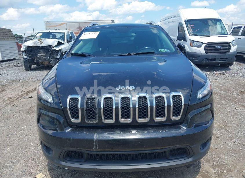 Photo 12 of 2015 Jeep Cherokee LATITUDE (VIN 1C4PJMCB6FW661635)