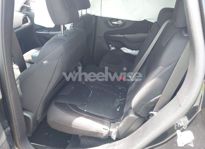 Photo 8 of 2015 Jeep Cherokee LATITUDE (VIN 1C4PJMCB6FW661635)