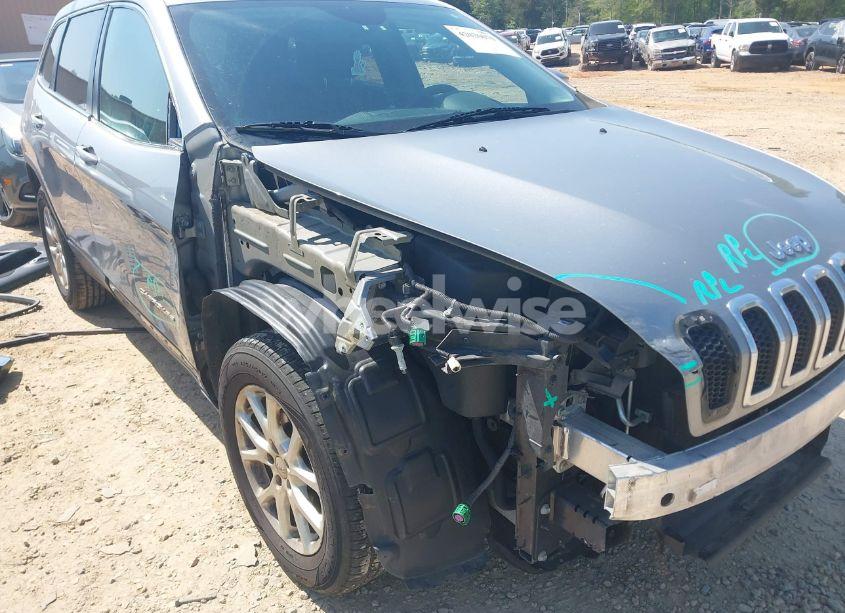 Photo 18 of 2015 Jeep Cherokee LATITUDE (VIN 1C4PJMCB6FW691816)