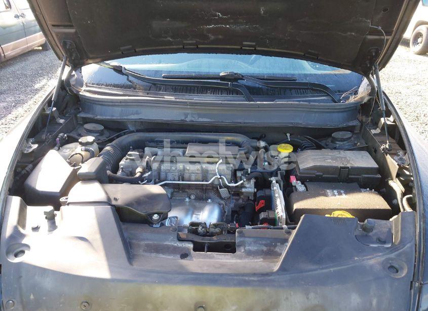 Photo 10 of 2015 Jeep Cherokee LATITUDE (VIN 1C4PJMCB6FW709229)