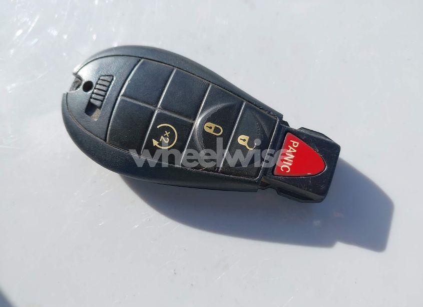 Photo 11 of 2015 Jeep Cherokee LATITUDE (VIN 1C4PJMCB6FW709229)