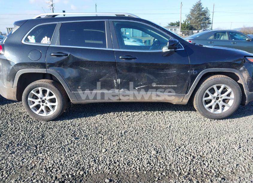 Photo 6 of 2015 Jeep Cherokee LATITUDE (VIN 1C4PJMCB6FW709229)