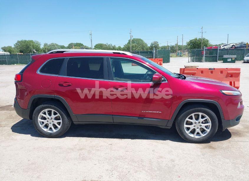 Photo 13 of 2015 Jeep Cherokee LATITUDE (VIN 1C4PJMCB6FW714883)
