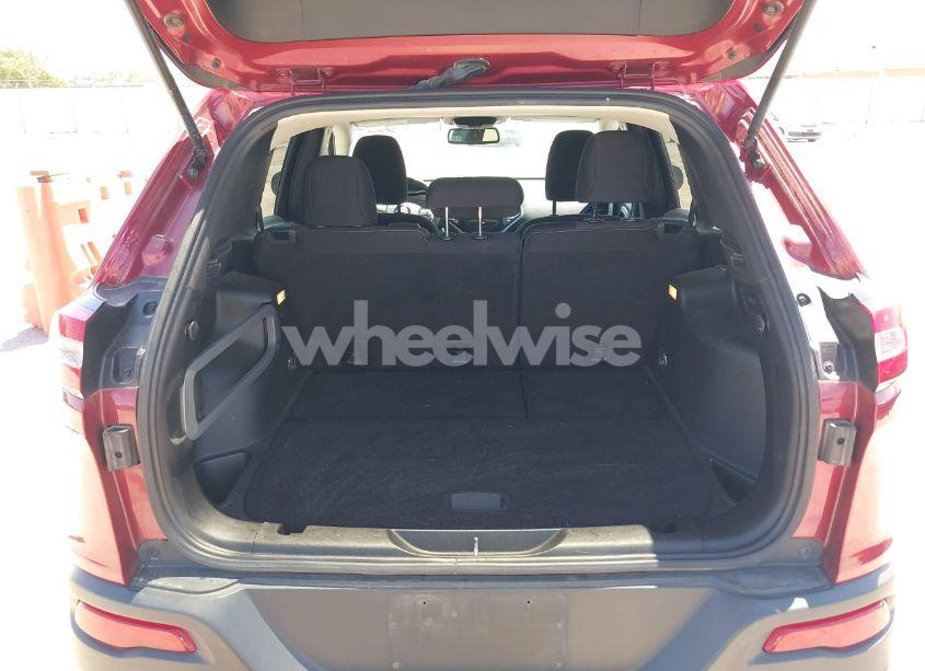 Photo 16 of 2015 Jeep Cherokee LATITUDE (VIN 1C4PJMCB6FW714883)