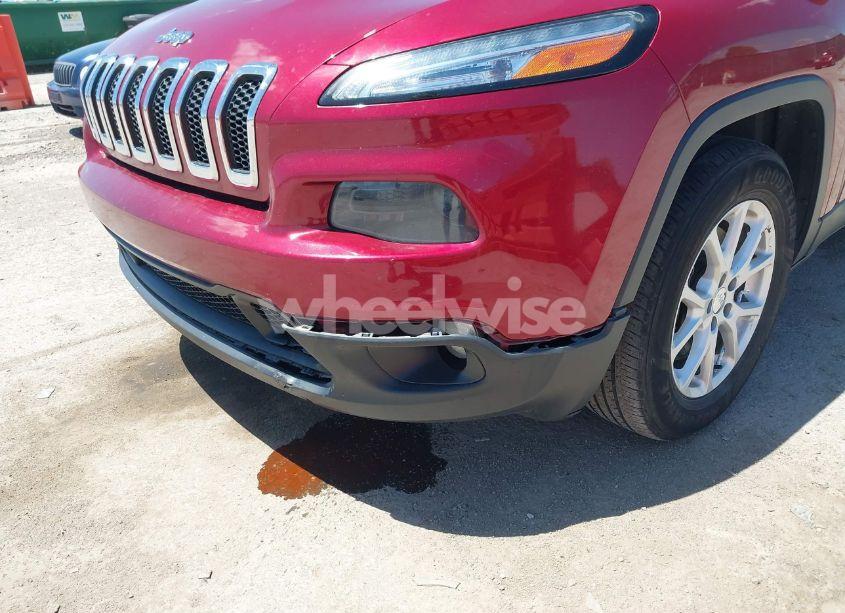 Photo 6 of 2015 Jeep Cherokee LATITUDE (VIN 1C4PJMCB6FW714883)