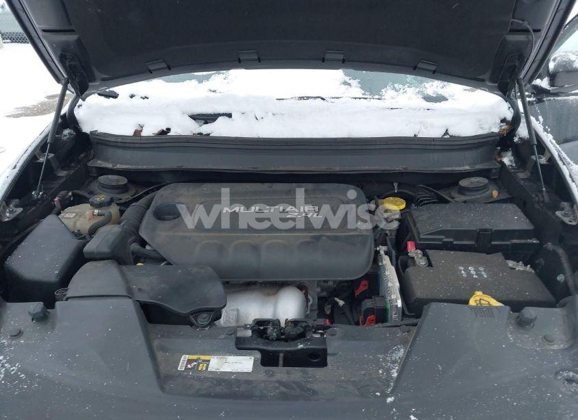 Photo 10 of 2015 Jeep Cherokee LATITUDE ALTITUDE (VIN 1C4PJMCB6FW776168)