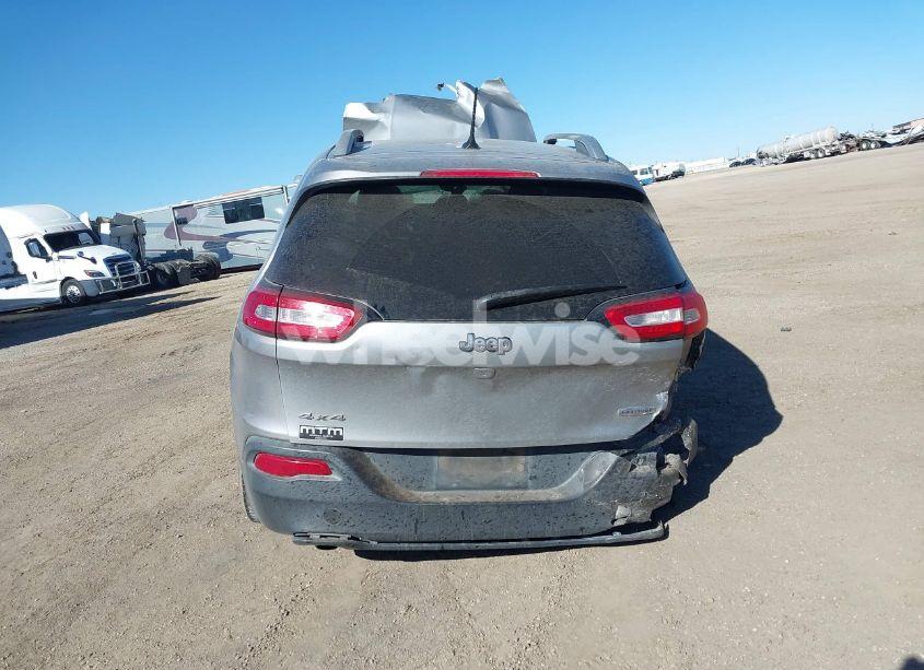 Photo 16 of 2015 Jeep Cherokee LATITUDE (VIN 1C4PJMCB6FW777515)