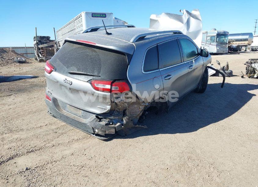 Photo 4 of 2015 Jeep Cherokee LATITUDE (VIN 1C4PJMCB6FW777515)