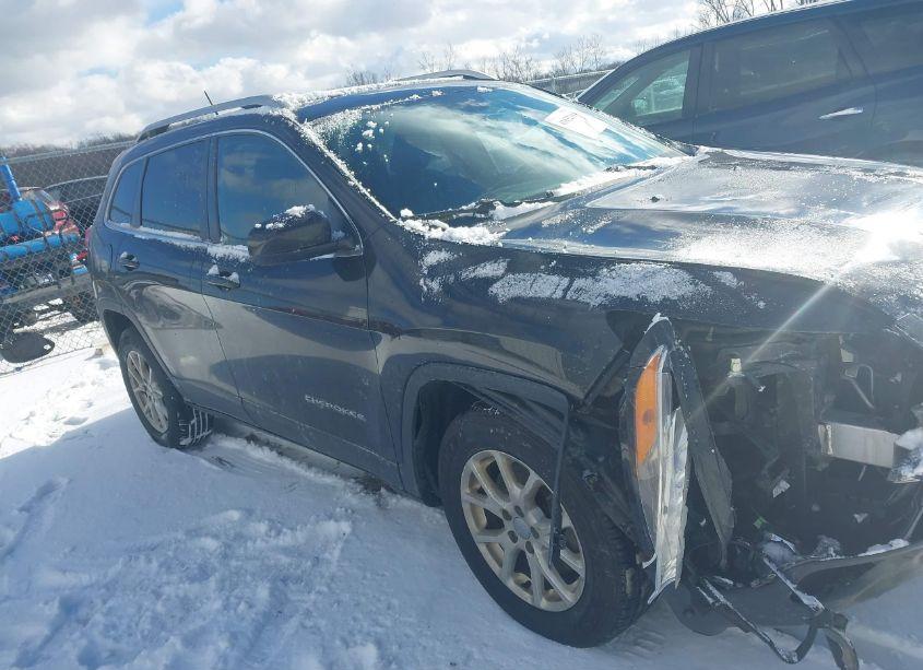 Photo 13 of 2015 Jeep Cherokee LATITUDE (VIN 1C4PJMCB6FW789423)
