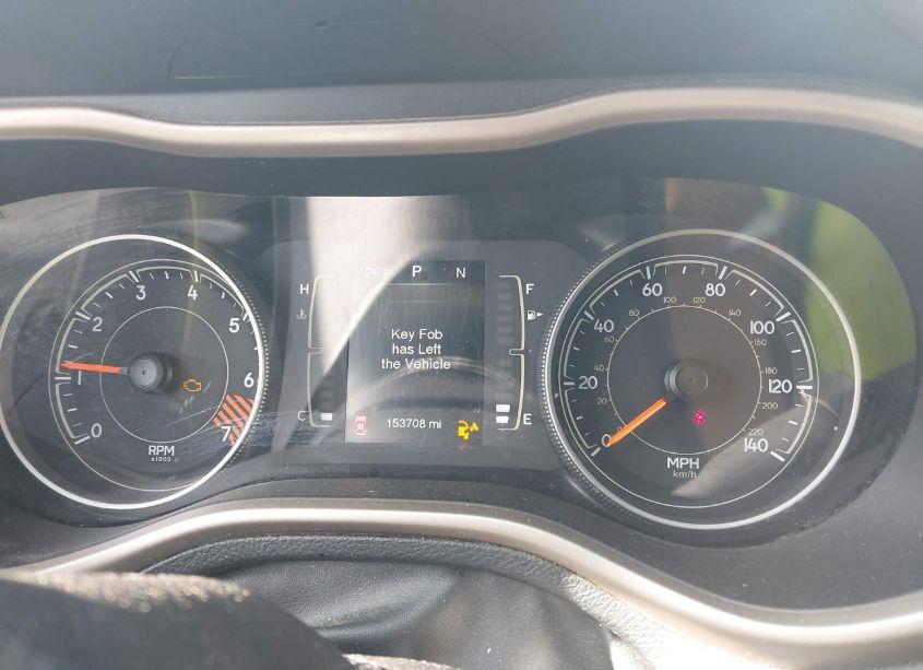 Photo 15 of 2015 Jeep Cherokee LATITUDE (VIN 1C4PJMCB6FW789423)