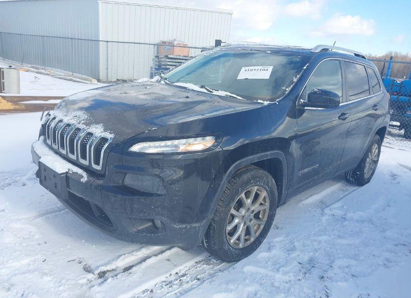 Photo 2 of 2015 Jeep Cherokee LATITUDE (VIN 1C4PJMCB6FW789423)