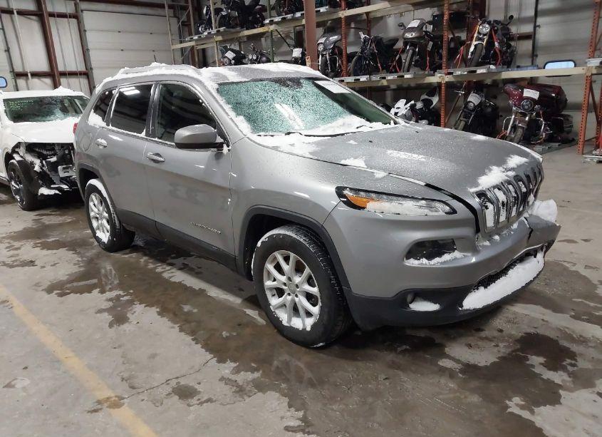 2016 Jeep Cherokee LATITUDE (VIN 1C4PJMCB6GW154915) main photo