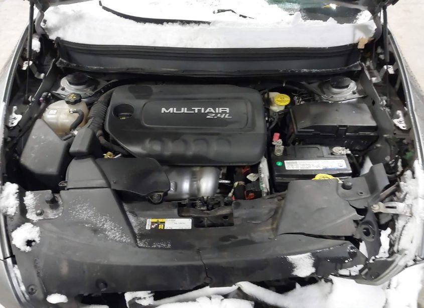 Photo 10 of 2016 Jeep Cherokee LATITUDE (VIN 1C4PJMCB6GW154915)