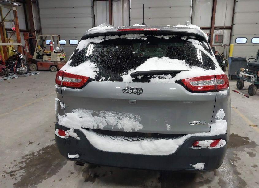 Photo 16 of 2016 Jeep Cherokee LATITUDE (VIN 1C4PJMCB6GW154915)