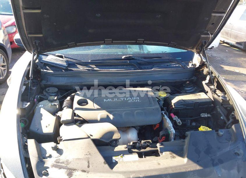 Photo 10 of 2016 Jeep Cherokee LATITUDE (VIN 1C4PJMCB6GW162187)