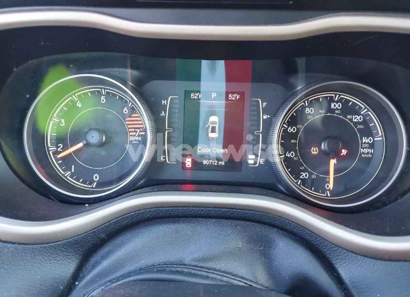 Photo 7 of 2016 Jeep Cherokee LATITUDE (VIN 1C4PJMCB6GW162187)