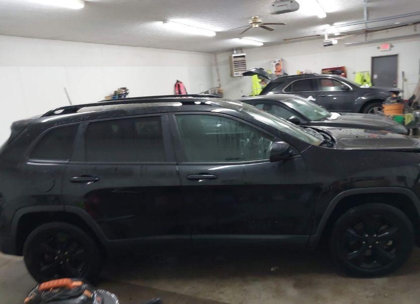 Photo 13 of 2016 Jeep Cherokee ALTITUDE (VIN 1C4PJMCB6GW182052)
