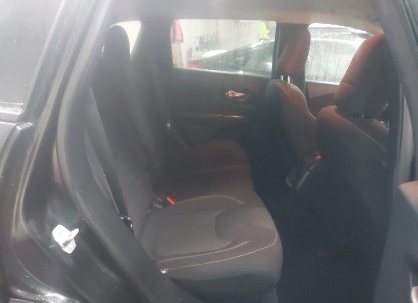 Photo 8 of 2016 Jeep Cherokee ALTITUDE (VIN 1C4PJMCB6GW182052)