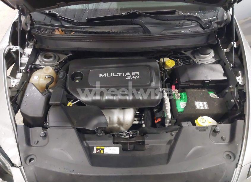 Photo 10 of 2016 Jeep Cherokee LATITUDE (VIN 1C4PJMCB6GW295404)