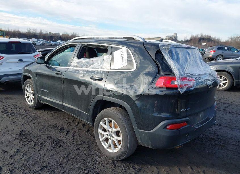 Photo 3 of 2016 Jeep Cherokee LATITUDE (VIN 1C4PJMCB6GW345413)