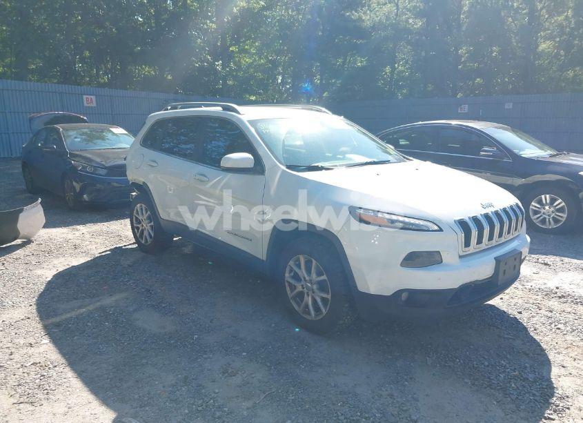 2017 Jeep Cherokee LATITUDE 4X4 (VIN 1C4PJMCB6HW506893) main photo