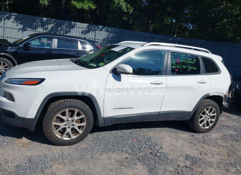 Photo 15 of 2017 Jeep Cherokee LATITUDE 4X4 (VIN 1C4PJMCB6HW506893)