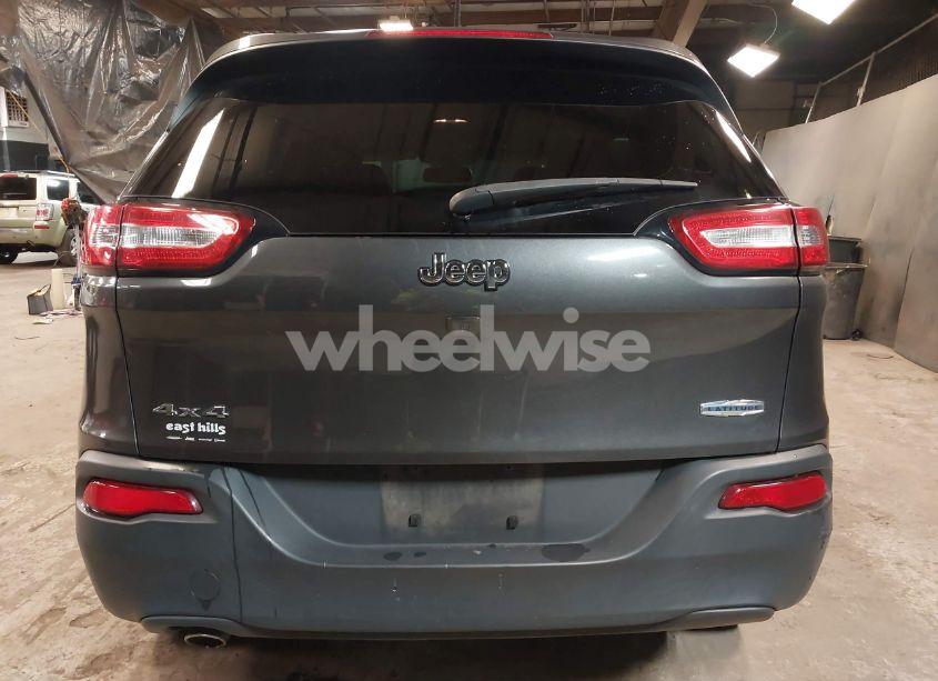 Photo 17 of 2017 Jeep Cherokee LATITUDE 4X4 (VIN 1C4PJMCB6HW512810)