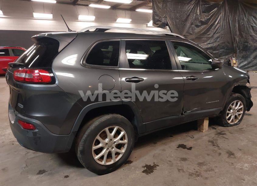 Photo 4 of 2017 Jeep Cherokee LATITUDE 4X4 (VIN 1C4PJMCB6HW512810)