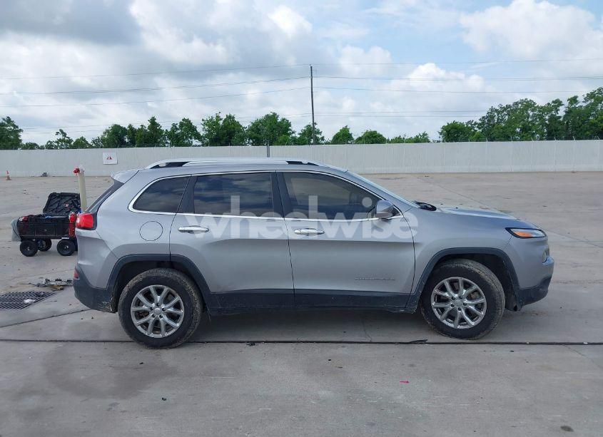 Photo 13 of 2017 Jeep Cherokee LATITUDE 4X4 (VIN 1C4PJMCB6HW524181)