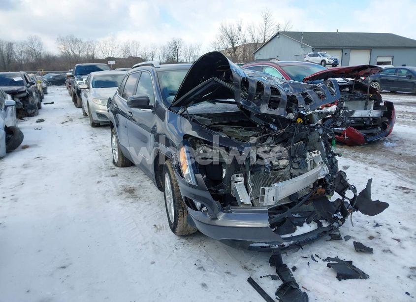 2017 Jeep Cherokee LATITUDE 4X4 (VIN 1C4PJMCB6HW639248) main photo