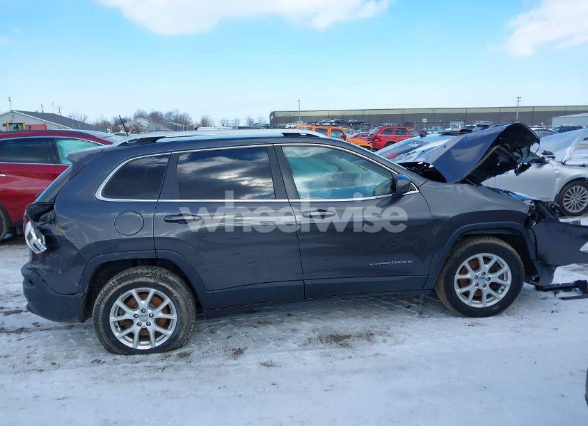 Photo 12 of 2017 Jeep Cherokee LATITUDE 4X4 (VIN 1C4PJMCB6HW639248)
