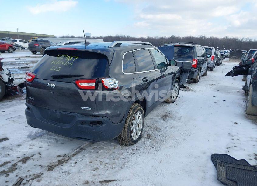 Photo 4 of 2017 Jeep Cherokee LATITUDE 4X4 (VIN 1C4PJMCB6HW639248)