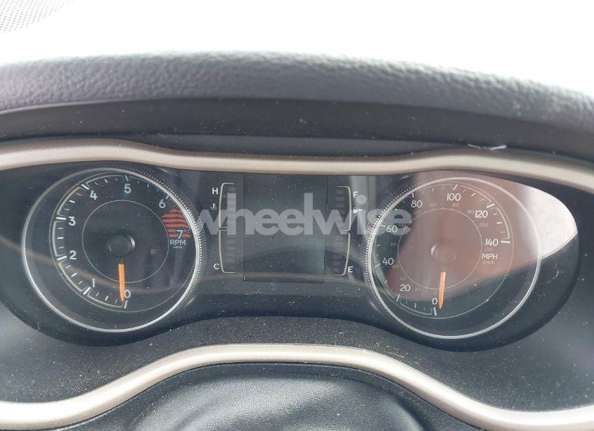 Photo 7 of 2017 Jeep Cherokee LATITUDE 4X4 (VIN 1C4PJMCB6HW639248)