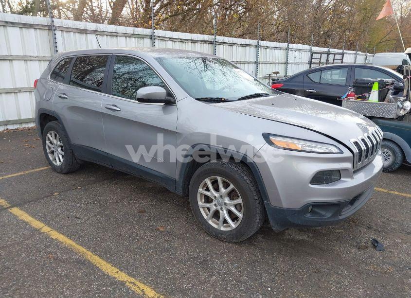 2018 Jeep Cherokee LATITUDE 4X4 (VIN 1C4PJMCB6JD569011) main photo