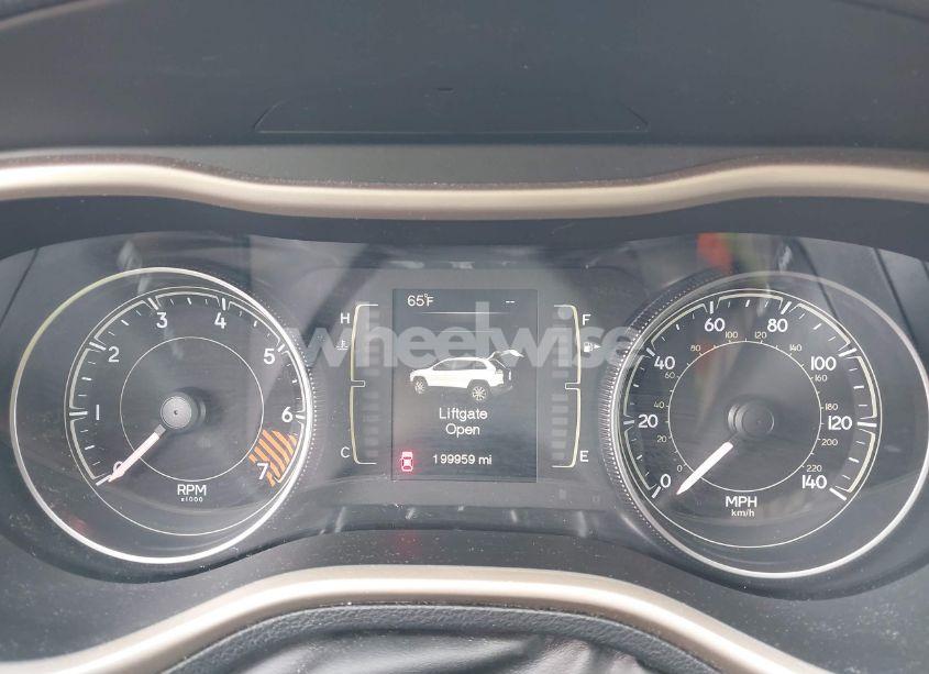 Photo 7 of 2014 Jeep Cherokee LATITUDE (VIN 1C4PJMCB7EW203522)