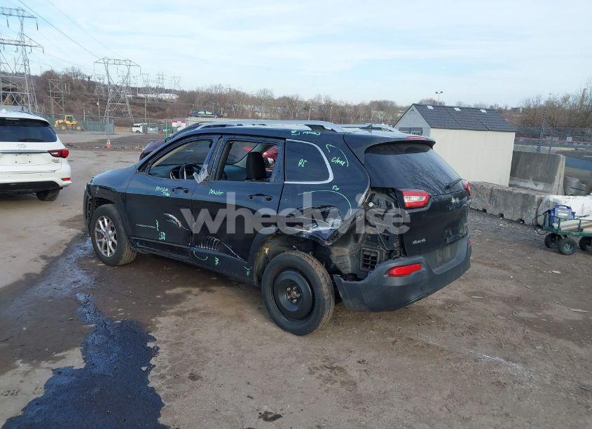 Photo 3 of 2014 Jeep Cherokee LATITUDE (VIN 1C4PJMCB7EW242823)