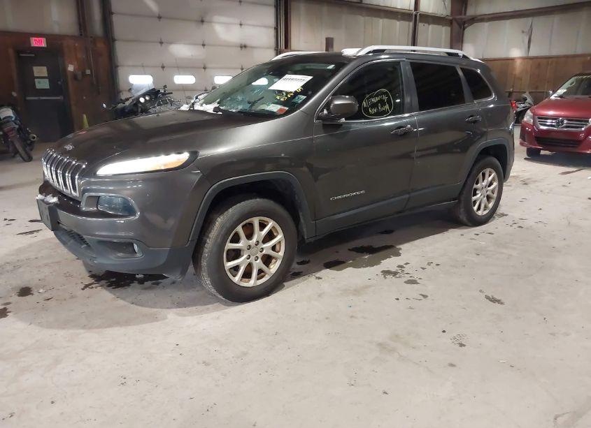 Photo 2 of 2014 Jeep Cherokee LATITUDE (VIN 1C4PJMCB7EW250887)