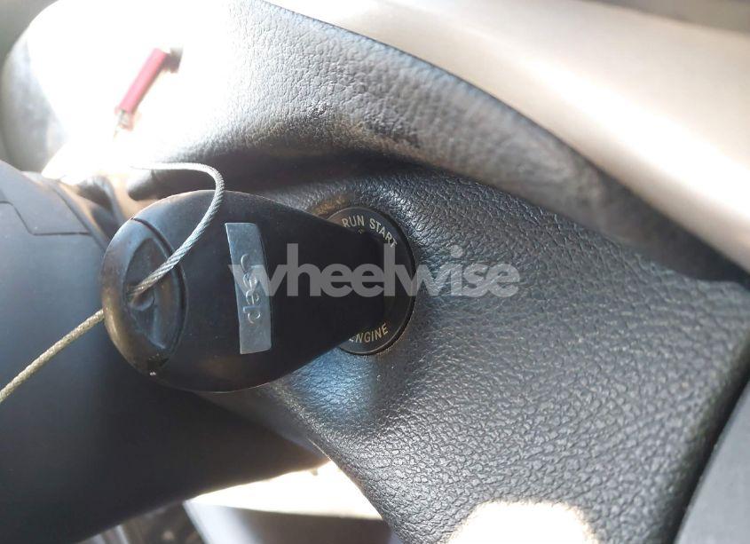 Photo 11 of 2014 Jeep Cherokee LATITUDE (VIN 1C4PJMCB7EW305242)