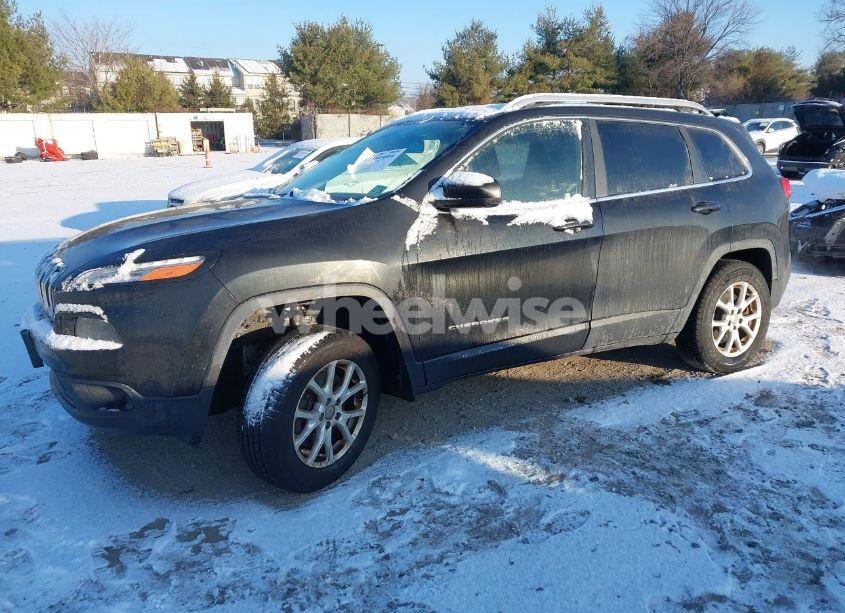 Photo 2 of 2014 Jeep Cherokee LATITUDE (VIN 1C4PJMCB7EW305242)