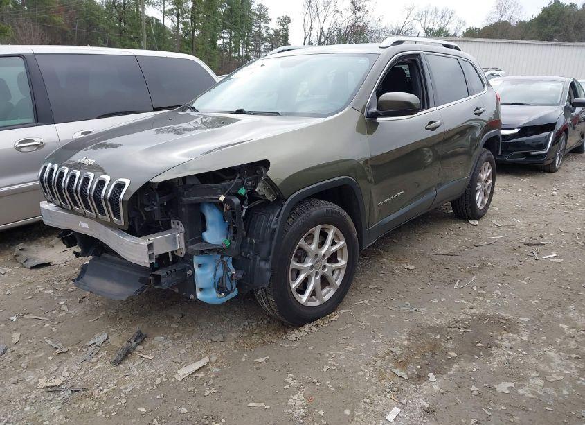 Photo 2 of 2015 Jeep Cherokee LATITUDE (VIN 1C4PJMCB7FW515549)